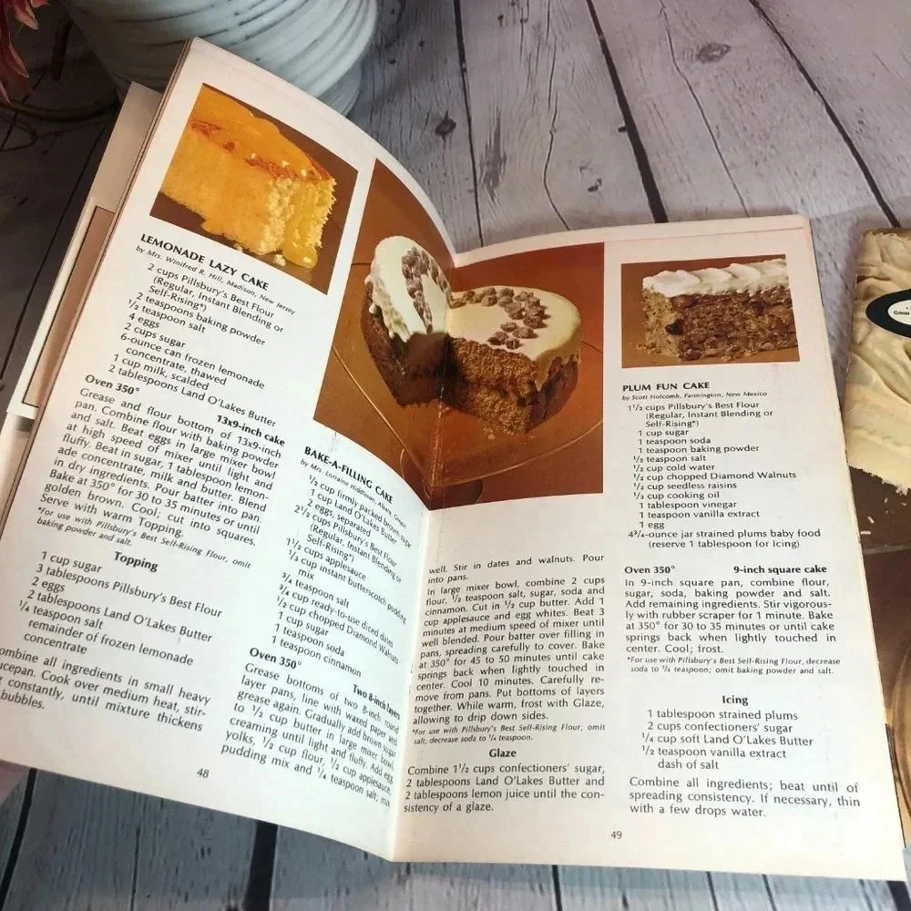 Vintage 1966 PILLSBURY AND 1958 GOOD HOUSEKEEPING pamphlet cookbooks